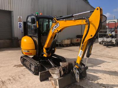 JCB 8026